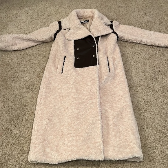 NWT Xolani Faux-Leather Patch Sherpa Jacket - Gabrielle Union Size Small - Picture 2 of 6